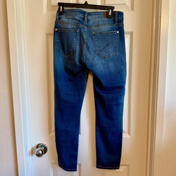 JUDY Blue Relaxed Fit Denim Jeans - Picture 2 of 5